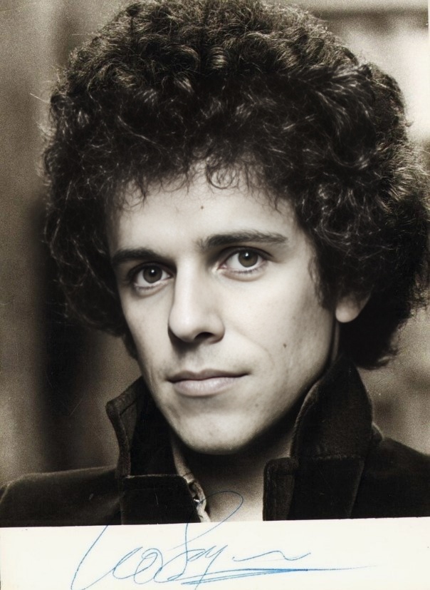 Leo Sayer – “When I Need You” (1977)